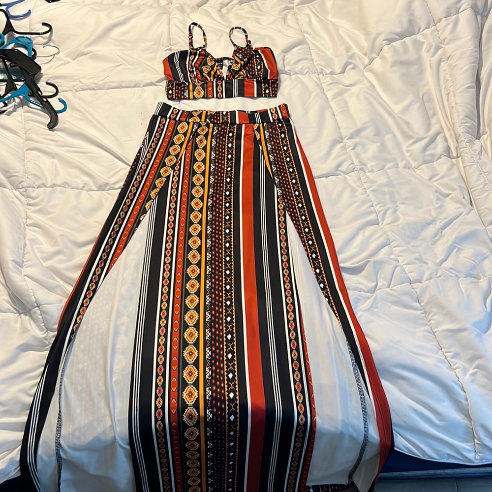Skirt/crop top set